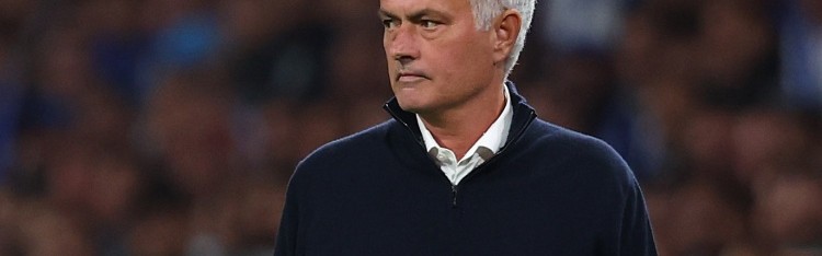 多多28中国官网-公开表态想留队！葡媒：本菲卡不着急续约穆帅，他言论引内部不满