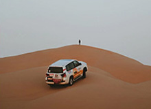 多多28官网-上海一非法营运司机 暴力冲卡撞伤辅警逃逸